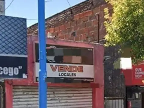 VENTA 2 LOCALES Y VIVIENDA FTE MC DONALD ESCOBAR