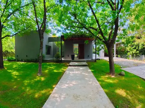 VENTA CASA 4 AMB 1 PLANTA C/PILETA CARMEL CC PILAR