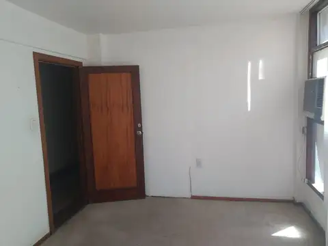 Oficina Sobre Peatonal Cordoba al 1300