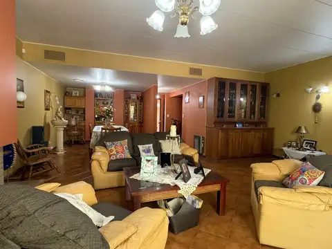 Departamento en Venta con 2 cocheras