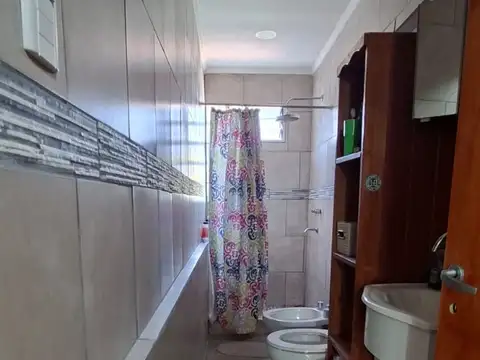 Casa en venta calle candiotti, 3 dorm.