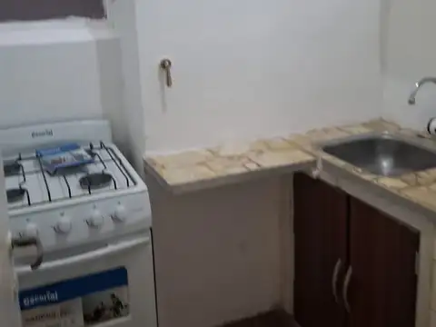 DEPARTAMENTO DE DOS AMBIENTES S/AV RIVADAVIA