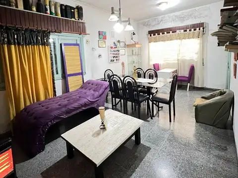 VENTA CASA 3 AMBIENTES  EN VILLA LUZURIAGA