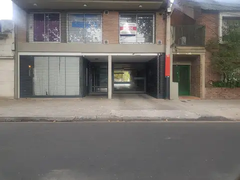 Se Vende Local Comercial . Barrio República de la Sexta