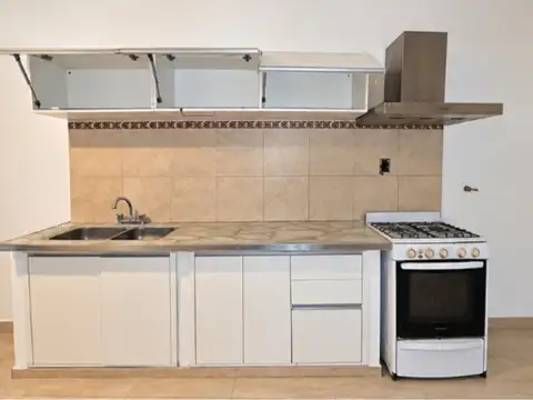 Casa en Alquiler con 1 cochera