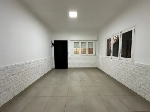 Depto Tipo Casa en Alquiler de 3 ambientes