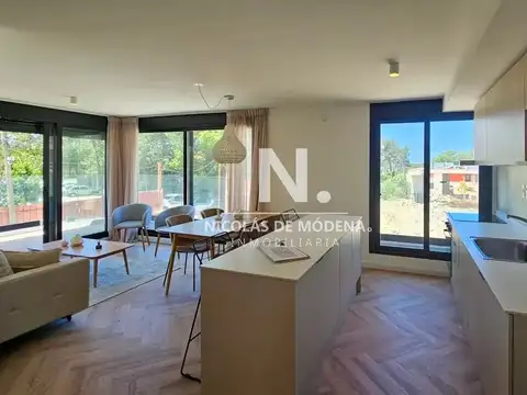 Venta Apartamento A Estrenar de 4 Dormitorio en Barra de Carrasco,Canelones.
