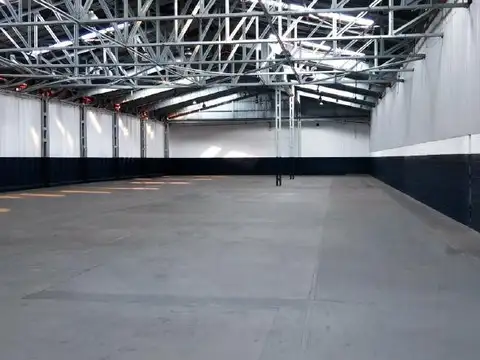 Alquiler Depósito 1.760m2 dentro de predio en Hurlingham