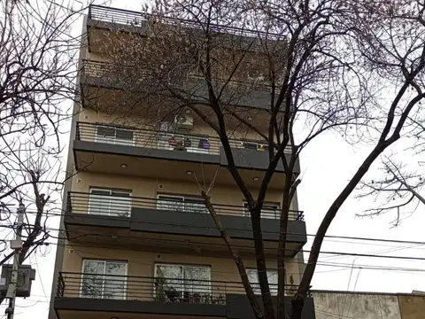 Terreno en Venta 8  mts Fondo