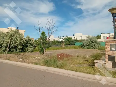 VENTA DE TERRENO COMAHUE GOLF CLUB