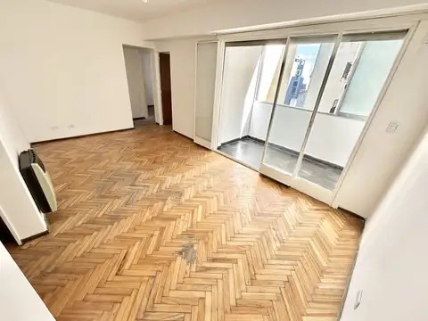 4 AMB DE 80 M2 CON 2 BALCONES EN ALMAGRO