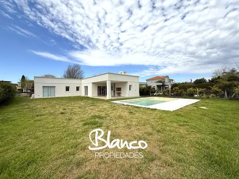 Casa  en Alquiler en Haras Santa Maria, Escobar, G.B.A. Zona Norte