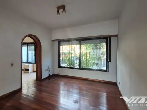 Casa en Venta en Barrio Parque, USD 220.000