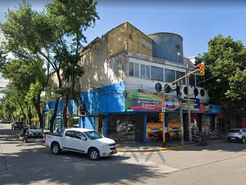 Fondo de Comercio (Ex-Megashop) 447 m² entre C. 48 y C. 19 en Colón, Buenos Aires
