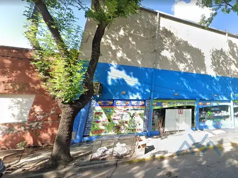 Fondo de comercio ex Megashop 447 m² en calle 48 y 19, Colón