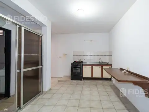 Depto Tipo Casa en Venta en Centro, USD 65.000