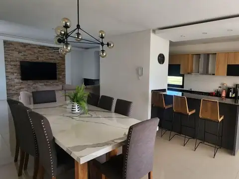 Casa en Venta de 4 dormitorios