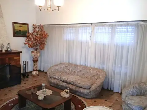 Ingeniero White 1254 , Piso P. Baja