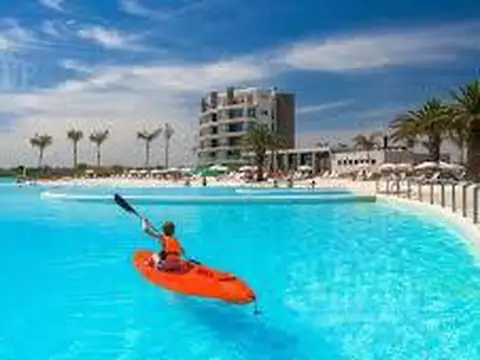 Casa - Terralagos - Temporada completa - Canning - Country - Barrio con Laguna