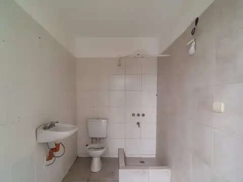 EN UBICACIÓN PRIVILEGIADA – MTS AVDA. GAONA Y FOCO COMERCIAL – CASONA DE ESTILO - USO COMERCIAL - IDEAL INSTITUTO DE BELLEZA O ENSEÑANZA – GIMNASIO – GASTRONOMIA - ETC - EN BUEN ESTADO