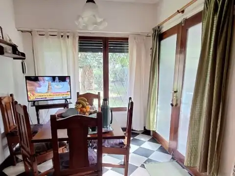 Casa 4 ambientes con 3 baños