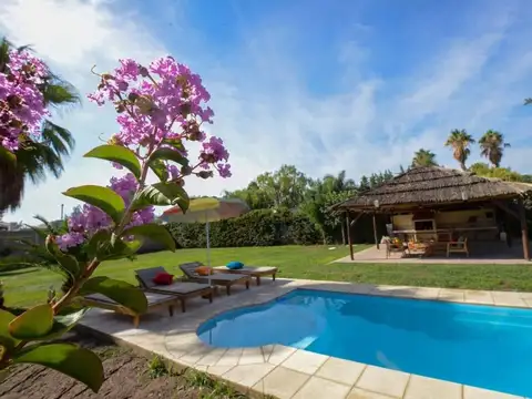 Casa en Venta en Russell, USD 280.000