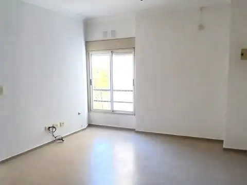 Departamento en Alquiler en Villa del Parque, $ 600.000
