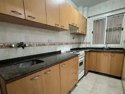 Departamento 3 ambientes con 1 baño