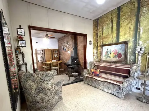 Propiedad con gran potencial en ubicación estratégica – Ideal vivienda o consultorios|Venado Tuerto
