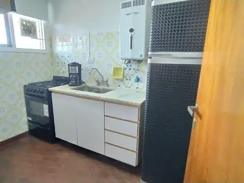 Alq Tem 3 AMBIENTES c/ cochera 100mts del mar   Céntrico!