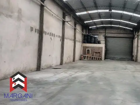 Excelente Galpon 420m2 - ZONA INDUSTRIAL -