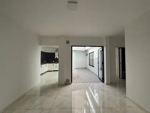 Depto Tipo Casa en Venta de 3 ambientes
