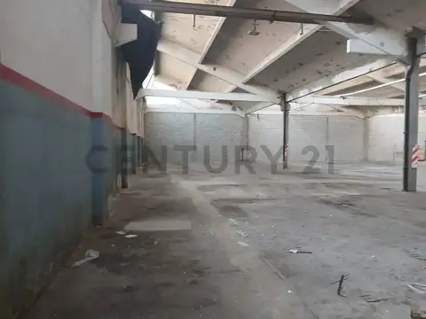 Carlos María de Alvear 1200, Piso 0