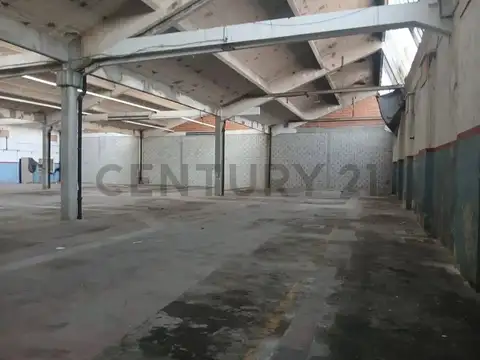 Carlos María de Alvear 1200, Piso 0