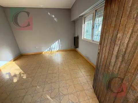Casa 4 ambientes con cochera