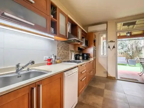 Casa en Venta en Mataderos, USD 270.000