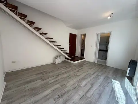 Vedia 1600, Piso 3