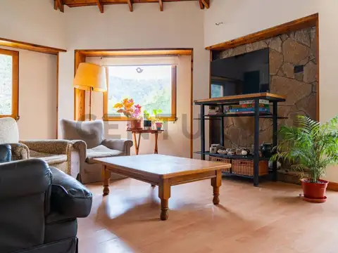 VENTA DEPARTAMENTO SAN MARTIN DE LOS ANDES. 3 DORMITORIOS ZONA CENTRO