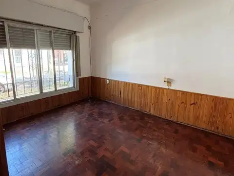 Venta casa. Dos dormitorios.