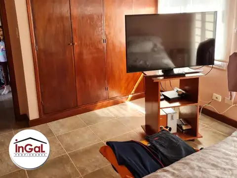 Casa 4 ambientes con 3 baños