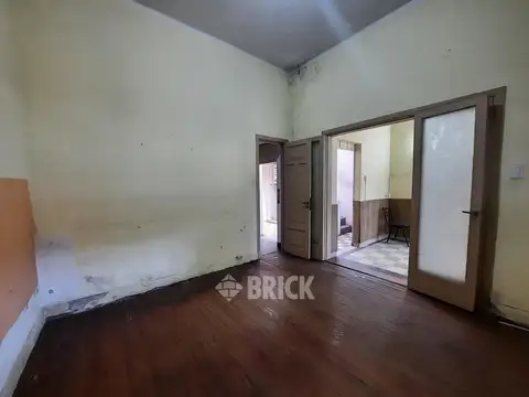 Casa 5 ambientes con 4 baños