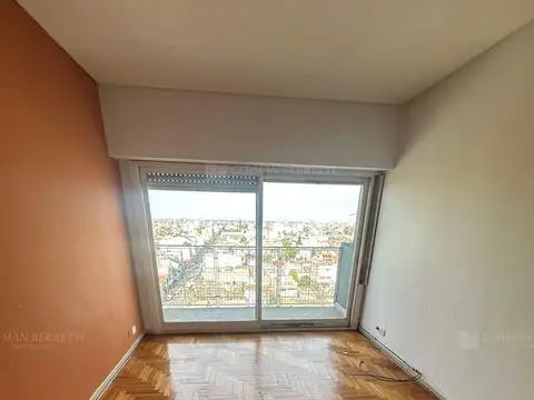 Lomas Valentina 700