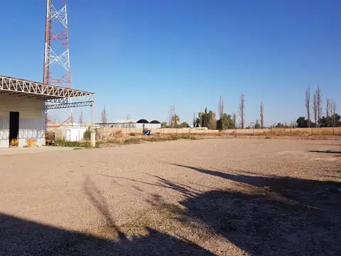 Galpon en Alquiler en Luzuriaga, USD 2.200