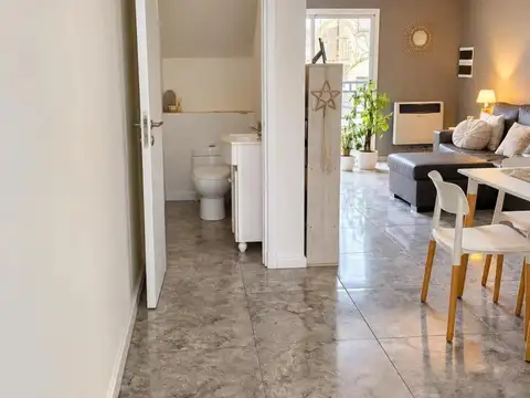 Depto Tipo Casa en Alquiler de 3 ambientes