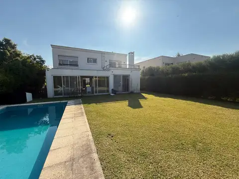 Casa en Los Alisos