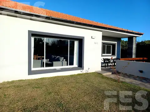 Casa en Alquiler Temporal en Pinamar, USD 200