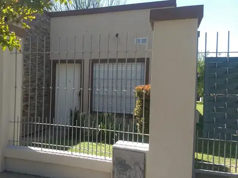 CASA EN ALQUILER EN LA UNION, EZEIZA 4 AMBIENTES