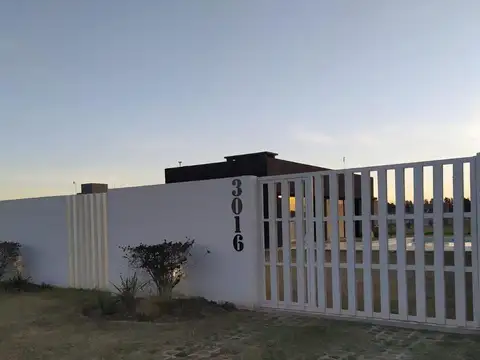 Casa en Venta en Funes, USD 135.000