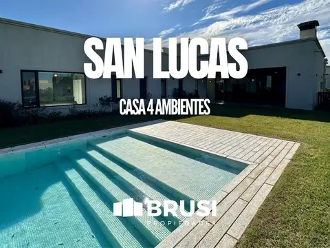 CASA EN VENTA EN SAN LUCAS - 4 AMBIENTES CON PILETA