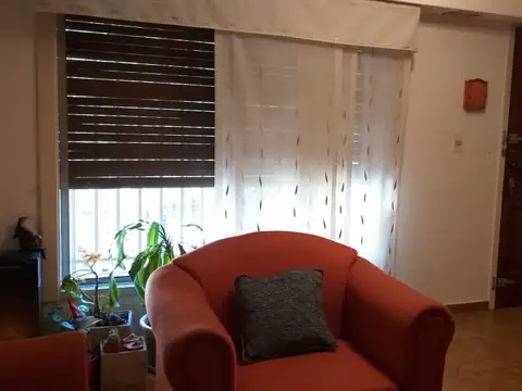 Depto Tipo Casa en Venta en Villa Lugano, USD 95.000